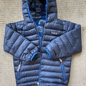 Patagonia puffer jacket size 3T